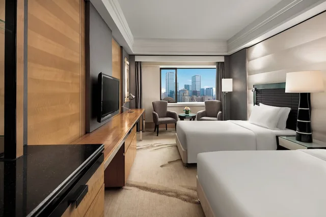 غرفة بريميوم بسريرين مزدوجين، Crowne Plaza Chengdu City Center 1/4