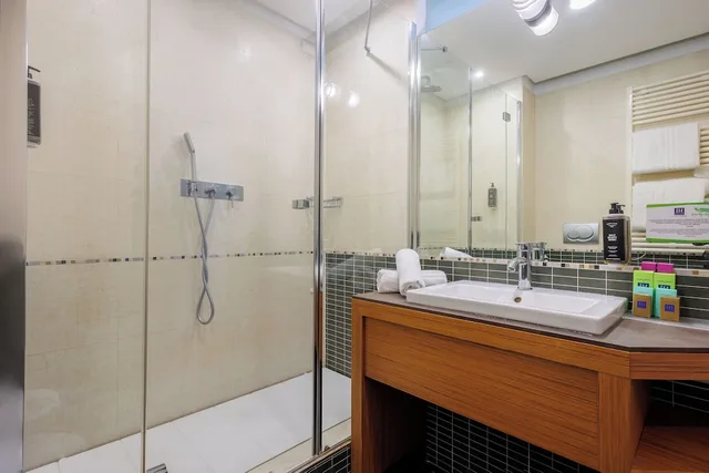 غرفة اقتصادية بسريرين منفصلين في الملحق، iH Hotels Milano Centrale 3/3