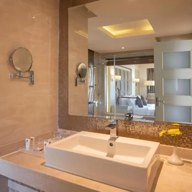 Deluxe, Double Bed, Sea View, Charmillion Club Resort 5/10