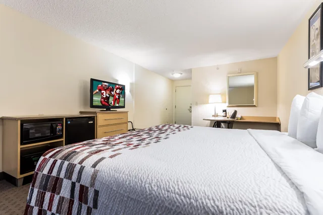 غرفة سوبيريور، Red Roof Inn Cleveland Airport-Middleburg Heights 2/4