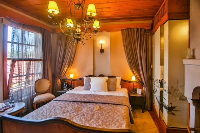 غرفة بسرير مزدوج بإطلالة على الحديقة، Kaf Konak Otel 2/2
