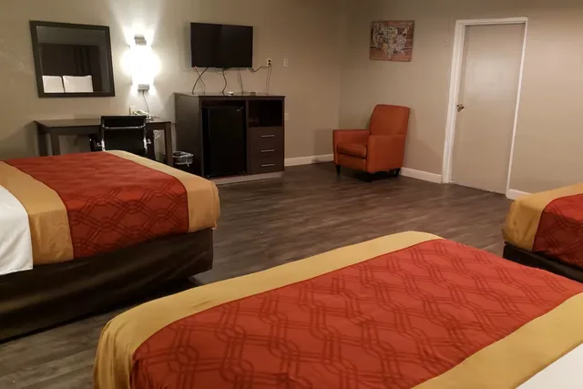 غرفة بسرير مزدوج لذوي الإعاقة، Econo Lodge Donalsonville, GA 2/2