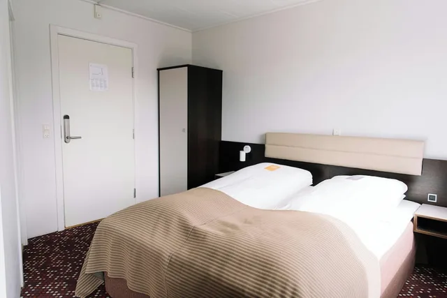 Medium, Queen Bed, Sea View، Hotel Torshavn 4/5