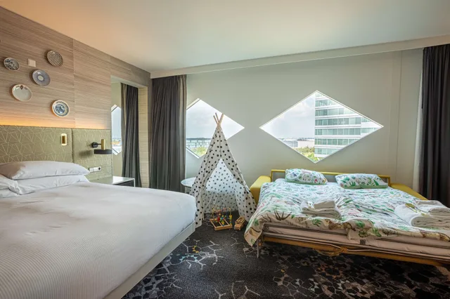 Family, King Bed, Airport View، Hilton Amsterdam Airport Schiphol 2/5