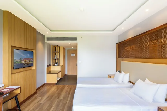غرفة بريميوم، Pokhara Grande 1/10