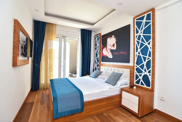1 Bedroom, Apartment, Queen Bed, Sea View, Sofa, Balcony, Chill and Go Aparthotel 1/3