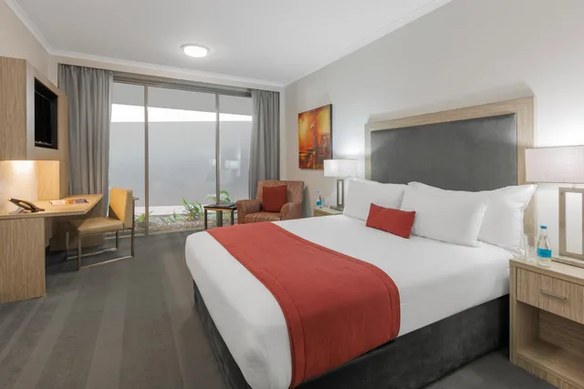 غرفة سوبيريور بسرير كوين، Courtyard by Marriott Darwin 1/7