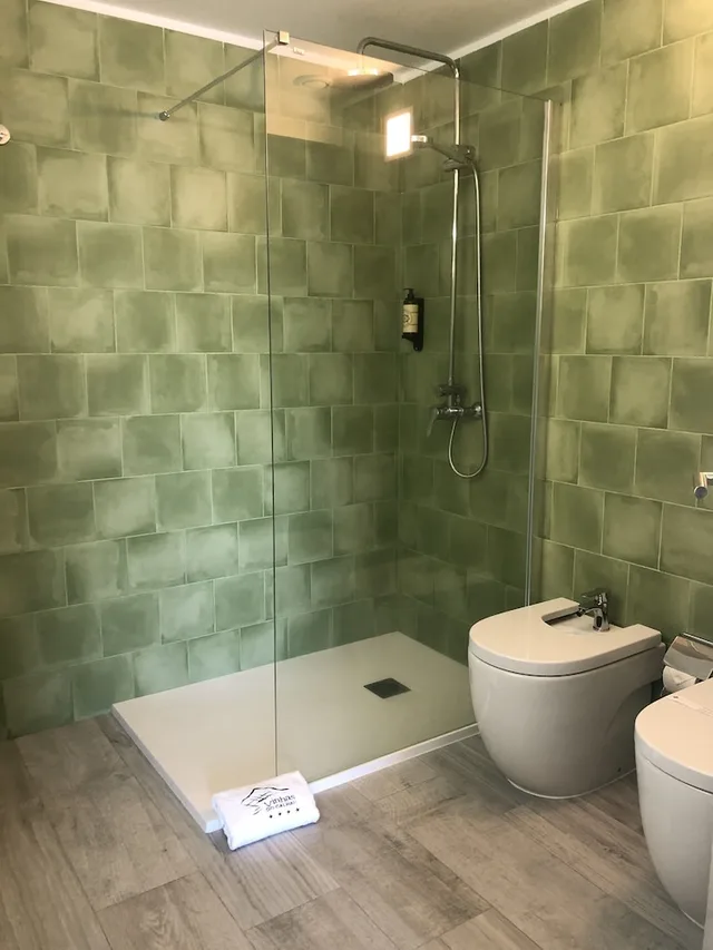 Green, Apartment, King Bed, Sea View, Vinhas Do Calhau 3/3