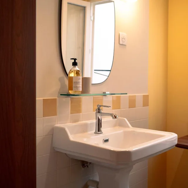 Room, Single, HOTEL CAMELIA INTERNATIONAL 2/3