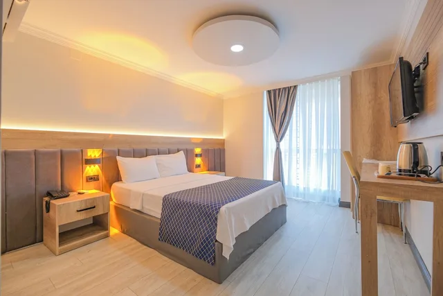 غرفة قياسية بسرير مزدوج، Kar Hotel 1/10