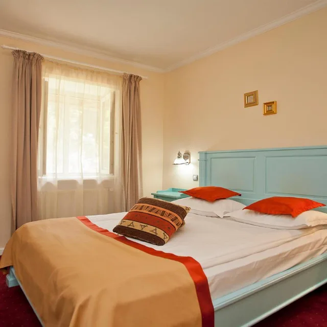غرفة قياسية بسرير مزدوج، Bastion Hotel 2/10