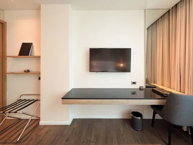 Premier, Junior Suite, King Bed, MUU Bangkok Hotel 4/5