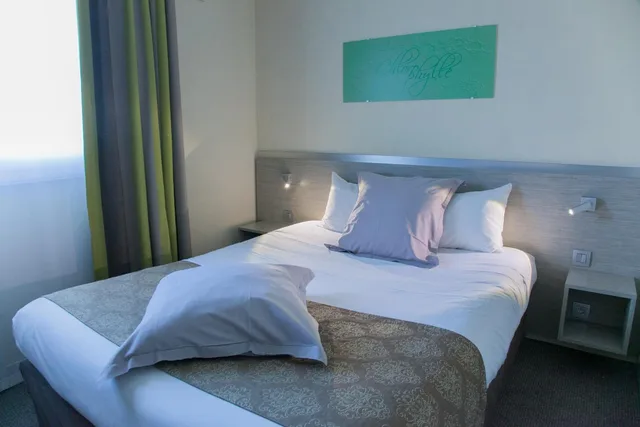 Classic, Mercure Lyon Est Villefontaine 5/8
