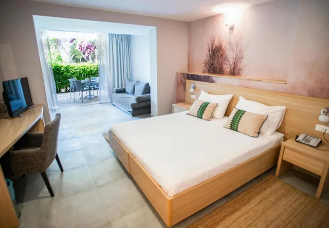جناح جونيور بشرفة، Aminess Vival Velaris Resort 2/10