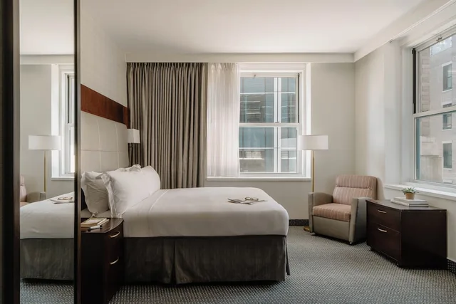 Superior, Queen Bed, Kitchenette, Club Quarters Hotel In Boston 2/10