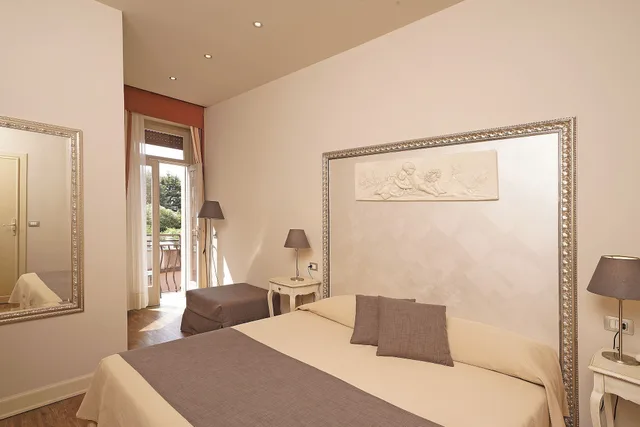 Comfort, Double or Twin Bed, Partial Lake View، Marconi 2/4
