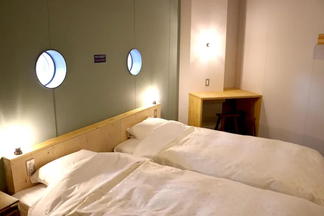 Private, Twin Beds, Private Bathroom، Hostel Tomar 1/6