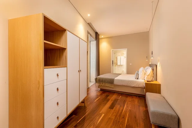 2 Bedrooms, Apartment, 1 Double and 3 Single Beds، RS Porto Historic Center 6/10