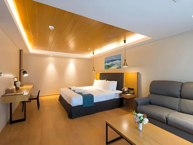 جناح جونيور بشرفة، Asana Hotel & Residence 1/2