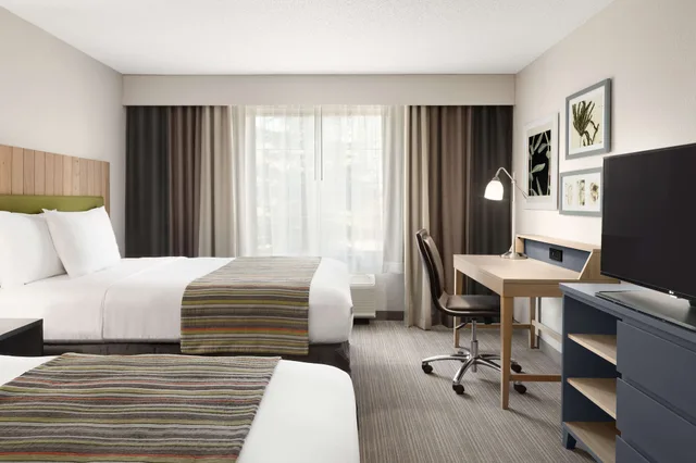 غرفة بسريرين كوين، Country Inn & Suites by Radisson, Novi, MI 10/10
