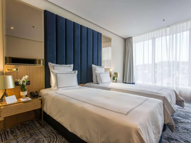 غرفة كلاسيكية مفردة بسرير فردي، Swissotel Sarajevo 3/3