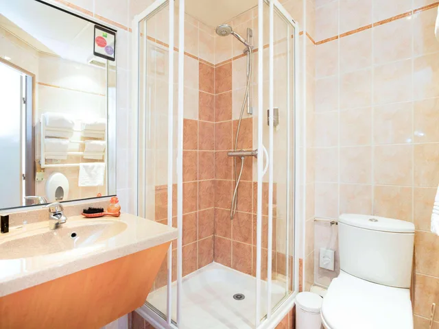 غرفة بسرير مزدوج، Ibis Styles Rennes Saint Gregoire 8/9