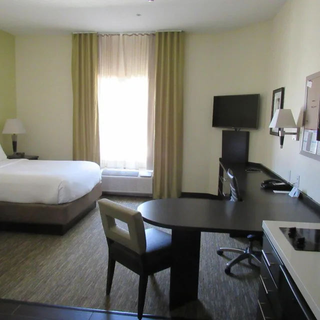 1 Bedroom, Suite, Candlewood Suites COTULLA 3/5
