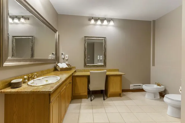 غرفة قياسية بسريرين مزدوجين بإطلالة على البحيرة، Christies Mill Waterfront Resort and Spa 3/5