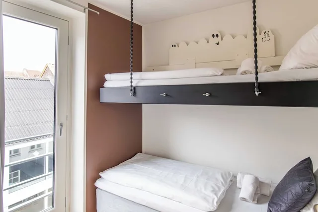 3 Bedrooms, Apartment, 1 Double and 2 Bunk Beds, Street Side View, Kolding Hotel Apartments 3/7