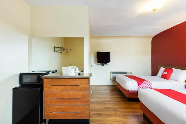غرفة بسريرين كوين للمدخنين، OYO Hotel North Lima OH - Boardman 6/10