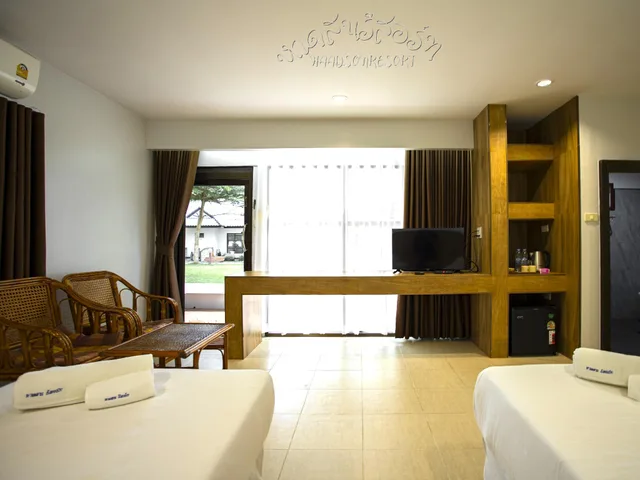 غرفة بسرير مزدوج أو سريرين منفصلين بإطلالة على البحر، Haadsonresort 2/2