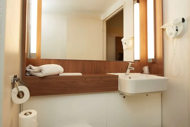 غرفة قياسية بسرير مزدوج، Hotel Campanile Nantes Centre Saint Jacques 6/7