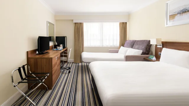 Room, Double Bed, Lateral Side Sea View، Holiday Inn Brighton Seafront Hotel 8/10