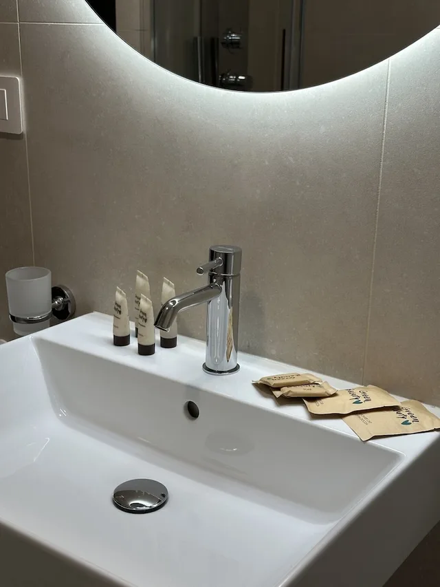 Superior, Single, Venice Michelangelo Hotel 9/10