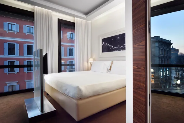 جناح جونيور مع سرير إضافي، Unahotels Cusani Milan 1/6