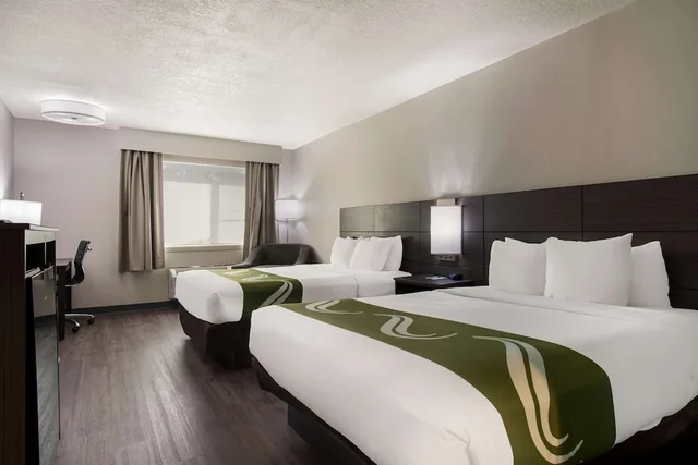غرفة قياسية بسريرين كوين، Quality Inn & Suites Wilsonville OR 3/5