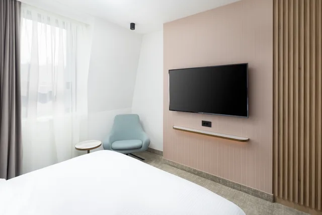 غرفة قياسية مفردة بسرير مزدوج، Courtyard By Marriott Cluj-Napoca Downtown 2/2