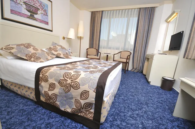 غرفة قياسية، Class Hotel 4/9