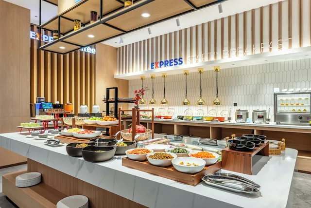 Holiday Inn Express Qinhuangdao Haigang By IHG، تشنهوانغداو 28/36