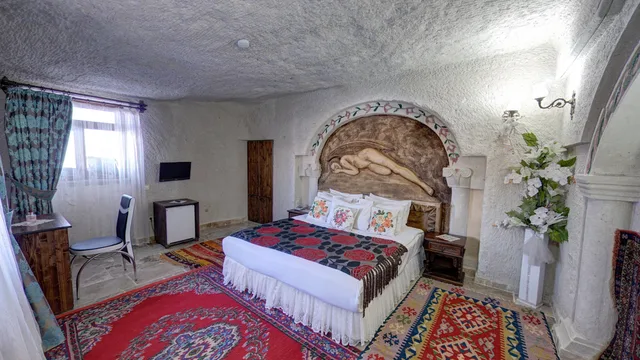 Cave, Comfort, Suite, King and Twin Beds، Roc Of Cappadocia 1/1