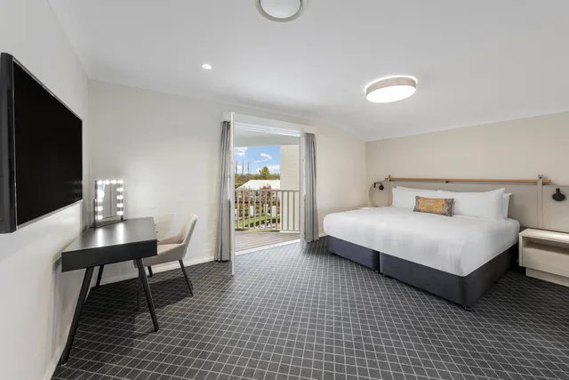 جناح، CROWNE PLAZA HAWKESBURY VALLEY 1/3