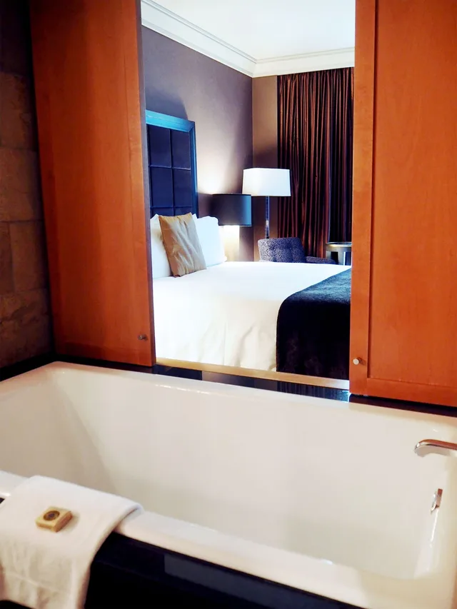 3 Bedrooms, Resort, Residence, 3 King Beds, Den، Four Seasons Resort Whistler 4/9