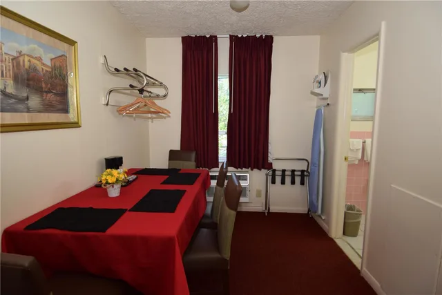 غرفة بسريرين مزدوجين، Knights Inn Oswego 10/10