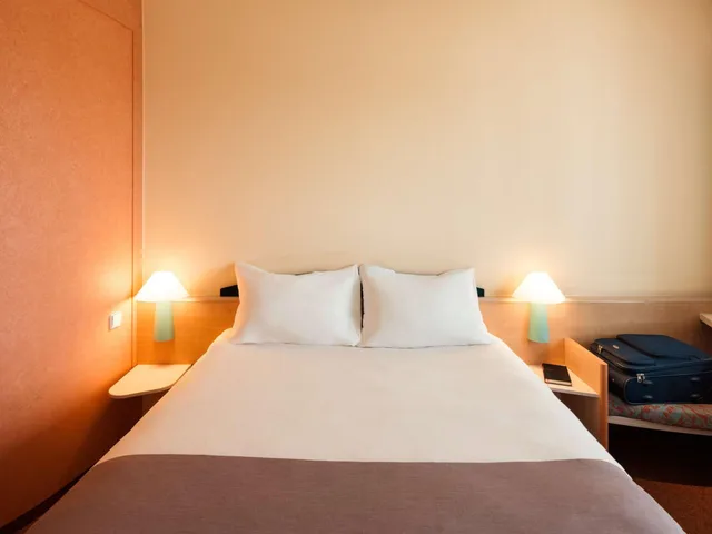 غرفة بسرير فردي، IBIS BERLIN SPANDAU 6/9