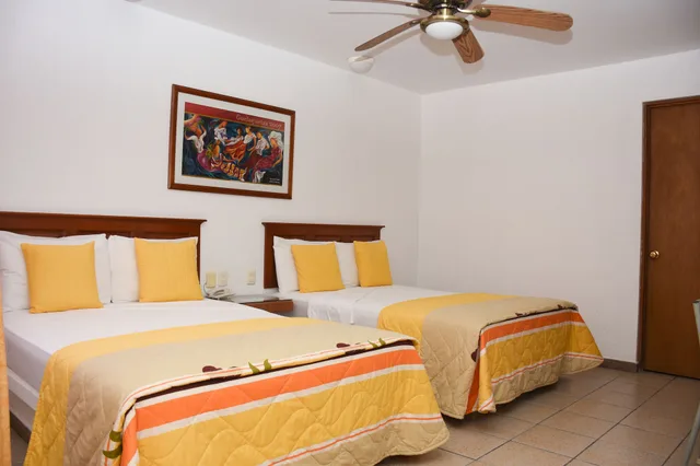 غرفة قياسية بسريرين مزدوجين، Hotel Camba 2/8