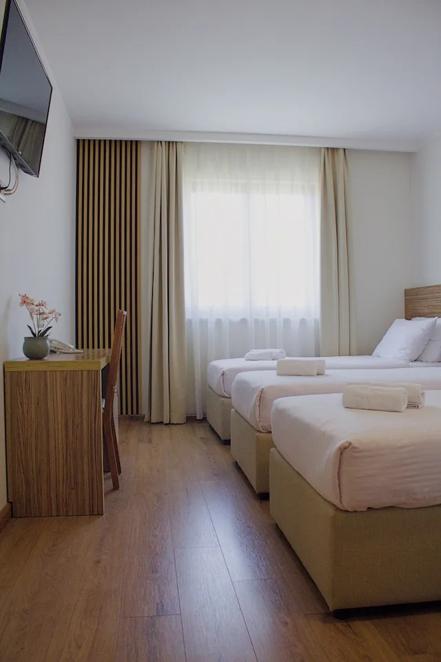 غرفة قياسية ثلاثية بثلاثة أسرّة بإطلالة على المدينة، Medjugorje Hotel Spa 1/10