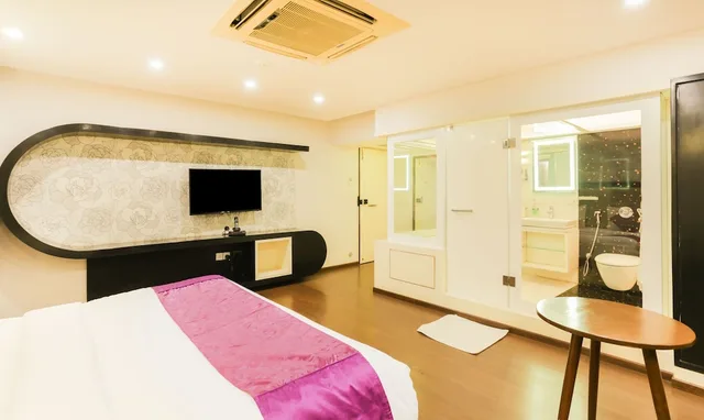 غرفة بريميوم بسرير كوين، Comfort Inn Metropolis Mumbai 9/10