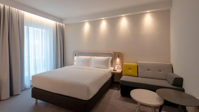 غرفة بسرير كوين، Holiday Inn Express Munich North, an IHG Hotel 4/10
