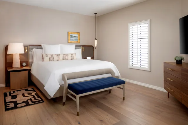 Private, 1 Bedroom, Suite, King Bed, Balcony or Patio, Fairmont Scottsdale Princess 2/6