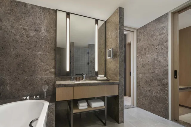 Exquisite, Suite, King Bed، Four Points by Sheraton Suzhou, Wuzhong 2/3